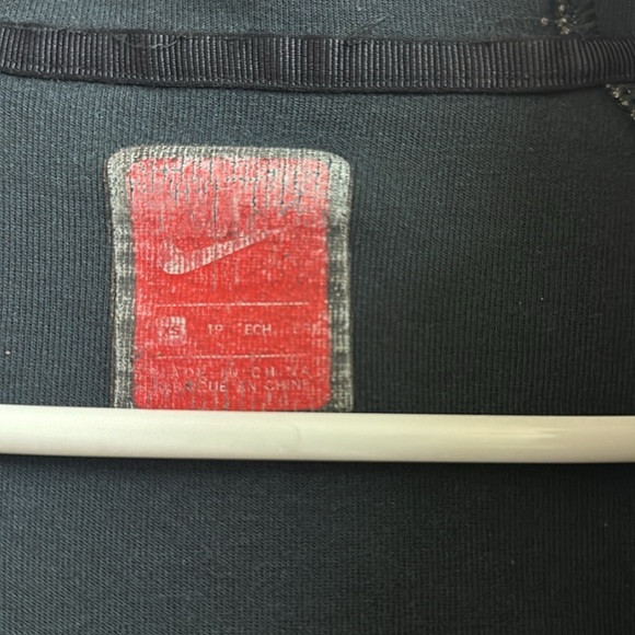 Gray Nike tech hoodie - Picture 14 of 15